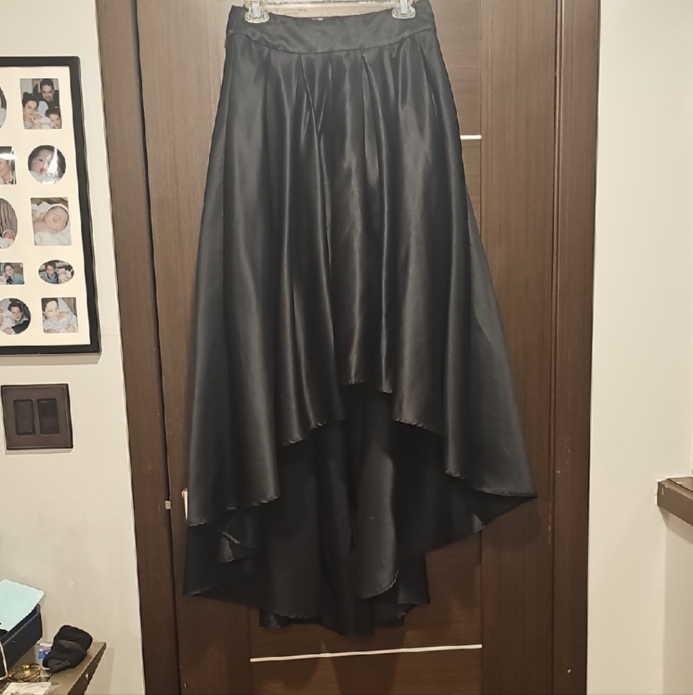 Chic Black High-Low Skirt
